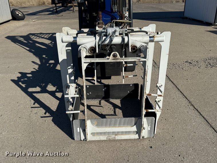 image for item EF2443 Yale GLC060VXNVSV113 forklift