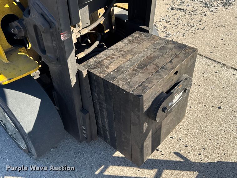 image for item EF2443 Yale GLC060VXNVSV113 forklift