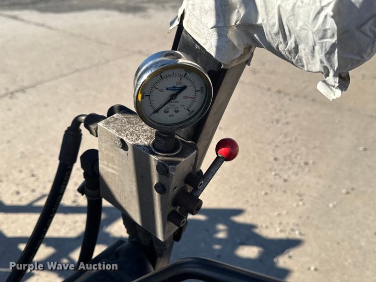 image for item EF2443 Yale GLC060VXNVSV113 forklift