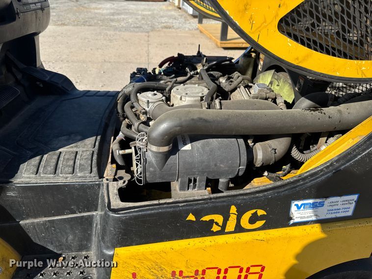 image for item EF2443 Yale GLC060VXNVSV113 forklift