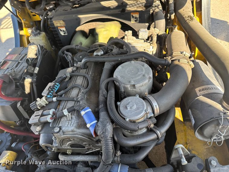 image for item EF2443 Yale GLC060VXNVSV113 forklift