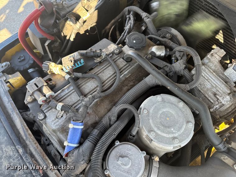 image for item EF2443 Yale GLC060VXNVSV113 forklift