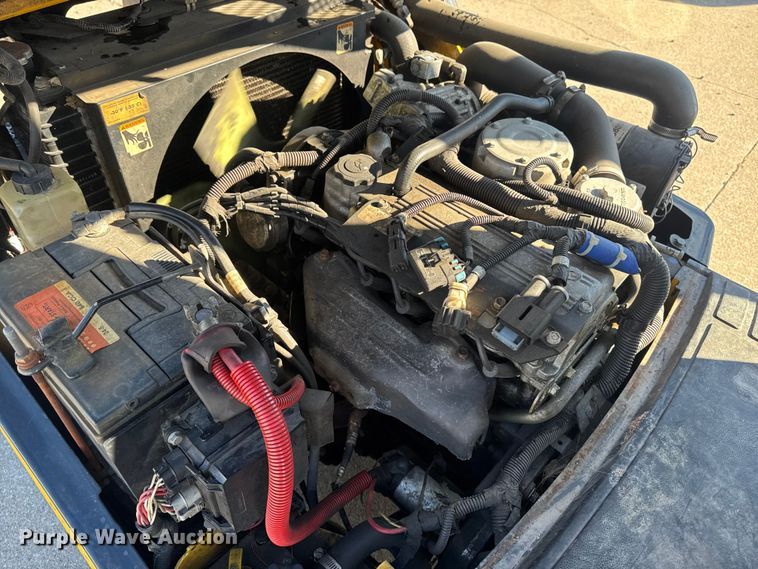 image for item EF2443 Yale GLC060VXNVSV113 forklift