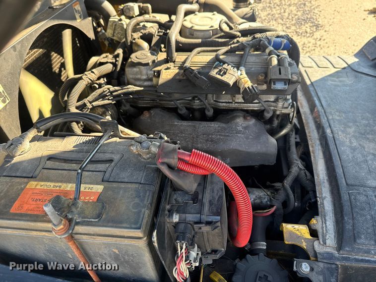 image for item EF2443 Yale GLC060VXNVSV113 forklift