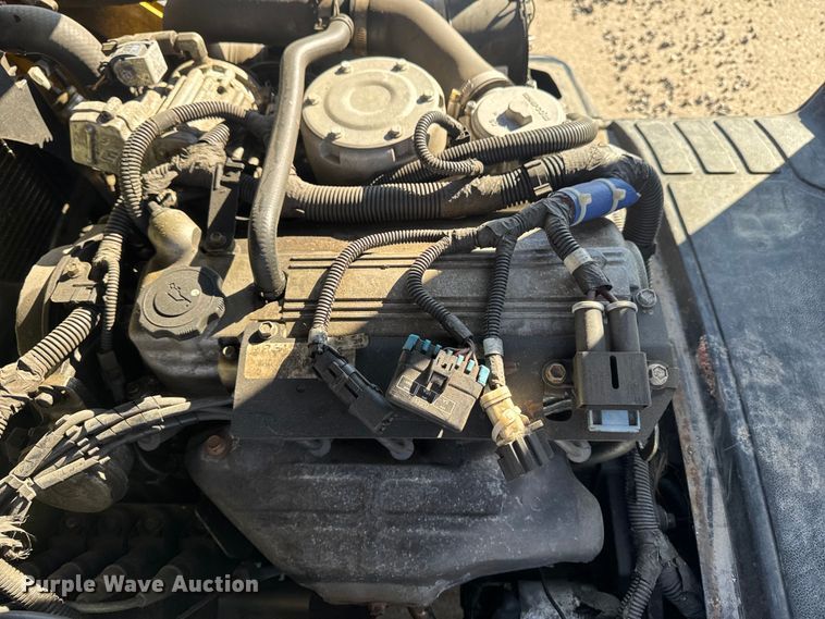 image for item EF2443 Yale GLC060VXNVSV113 forklift