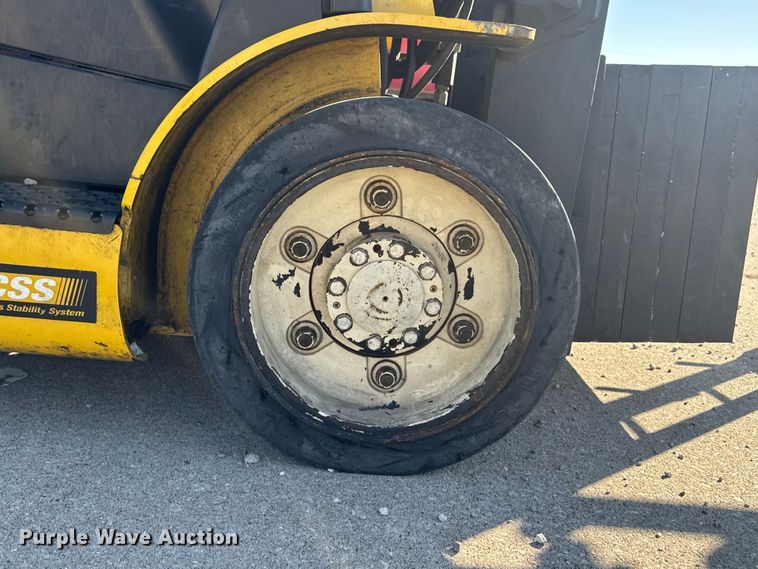 image for item EF2443 Yale GLC060VXNVSV113 forklift