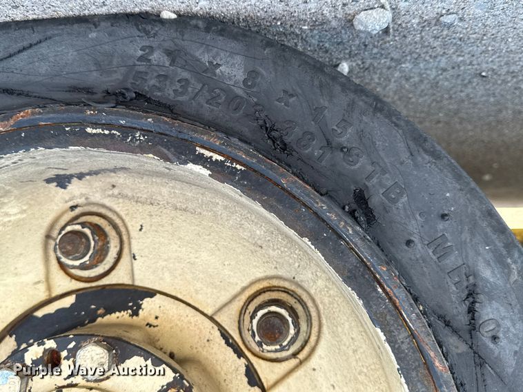 image for item EF2443 Yale GLC060VXNVSV113 forklift