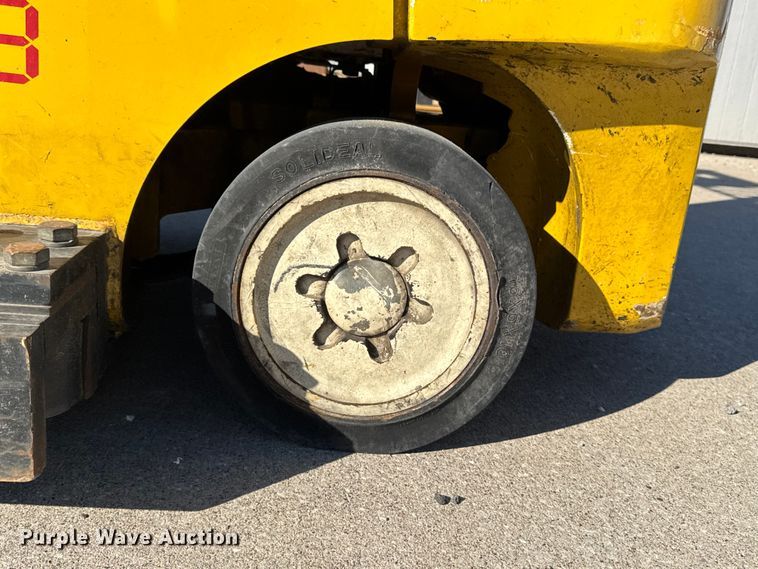 image for item EF2443 Yale GLC060VXNVSV113 forklift