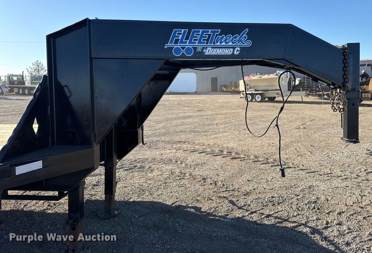 image for item EG2104 2011 Diamond C Trailer equipment trailer