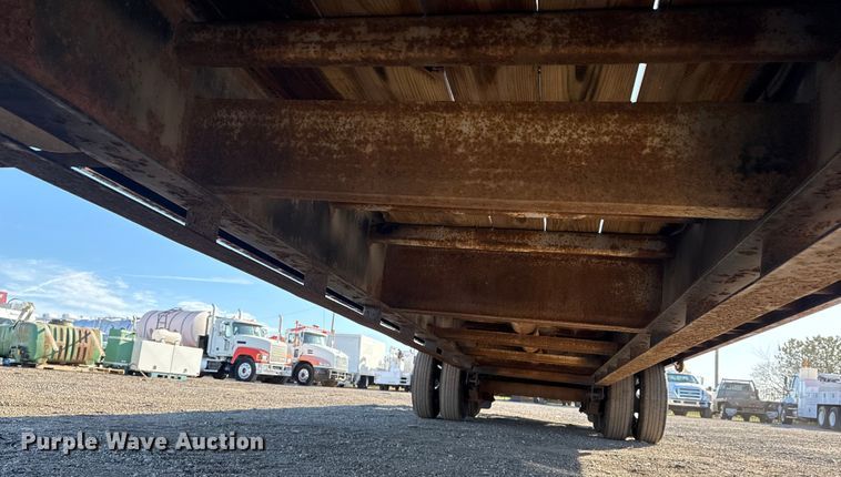 image for item EG2104 2011 Diamond C Trailer equipment trailer