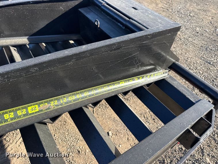 image for item EG2104 2011 Diamond C Trailer equipment trailer