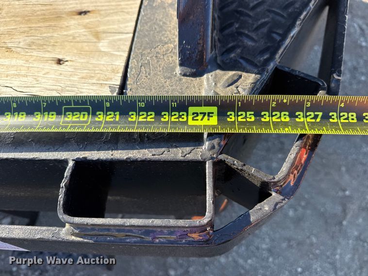 image for item EG2104 2011 Diamond C Trailer equipment trailer