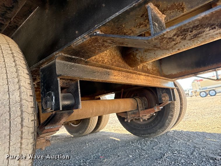 image for item EG2104 2011 Diamond C Trailer equipment trailer