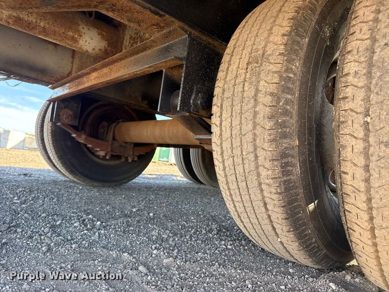 image for item EG2104 2011 Diamond C Trailer equipment trailer