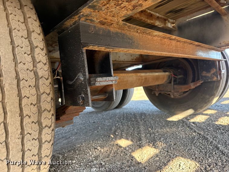 image for item EG2104 2011 Diamond C Trailer equipment trailer