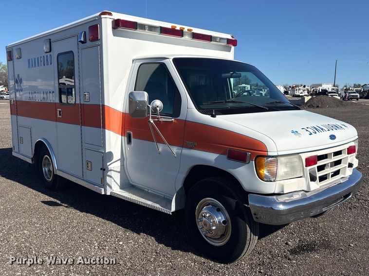 image for item EG8858 1997 Ford E350  ambulance