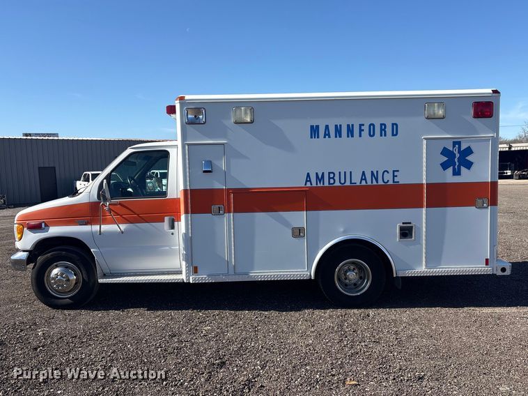 image for item EG8858 1997 Ford E350  ambulance