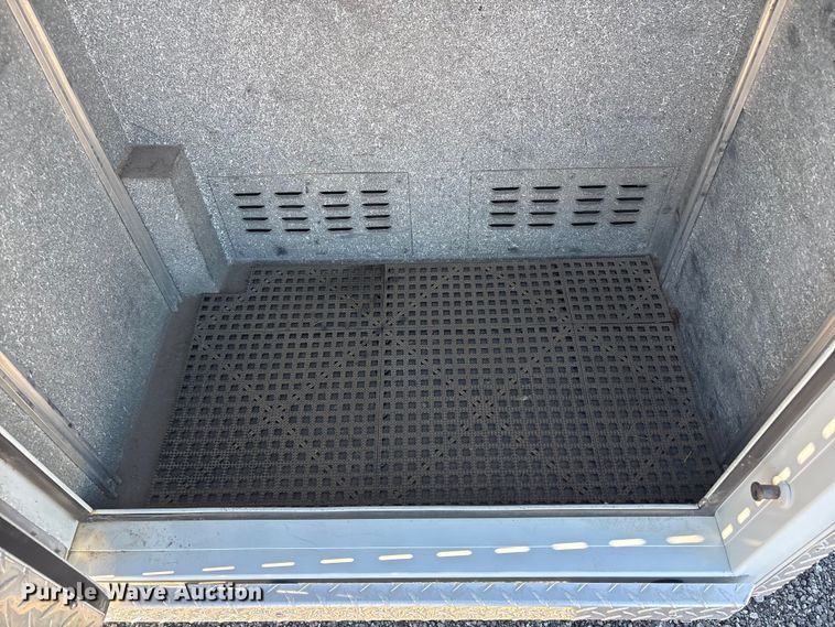 image for item EG8858 1997 Ford E350  ambulance