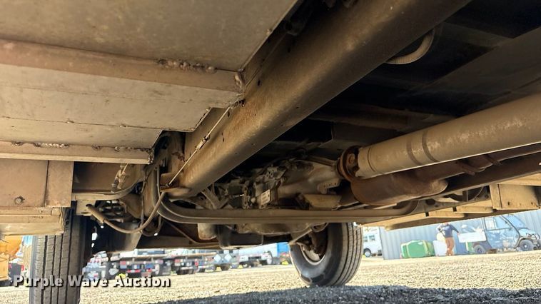 image for item EG8858 1997 Ford E350  ambulance