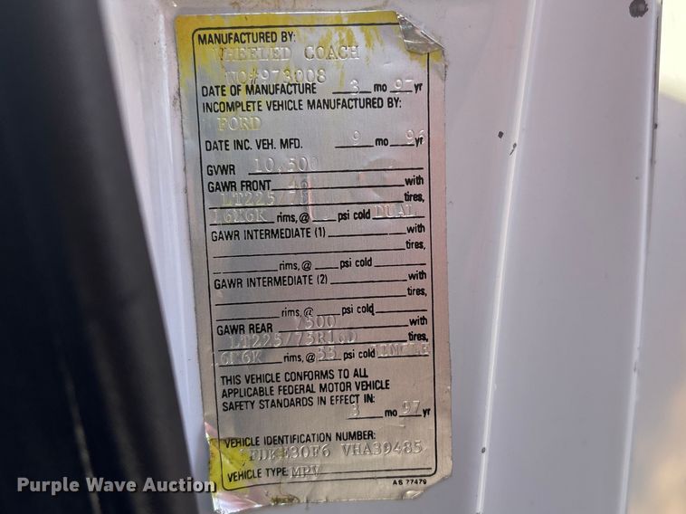 image for item EG8858 1997 Ford E350  ambulance