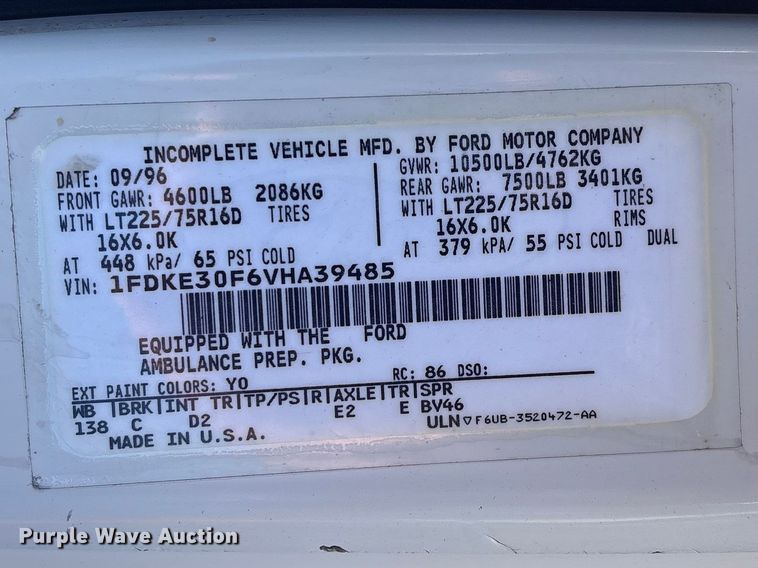 image for item EG8858 1997 Ford E350  ambulance