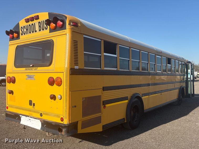 image for item EG8905 2002 Thomas Built Saf-T-Liner school bus