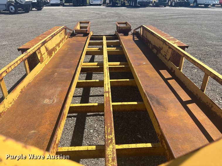 image for item EG8910 1992 Belshe T-18 car carrier