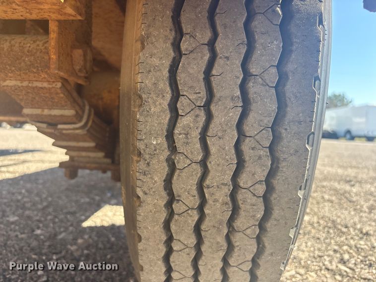 image for item EG8910 1992 Belshe T-18 car carrier