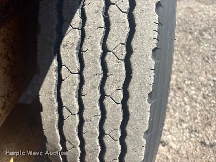 image for item EG8910 1992 Belshe T-18 car carrier