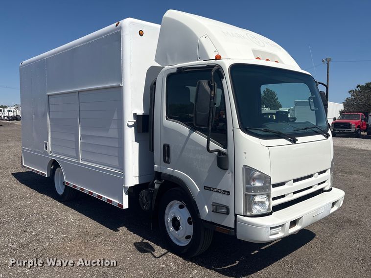 image for item EG8913 2014 Isuzu NPR-HD delivery truck