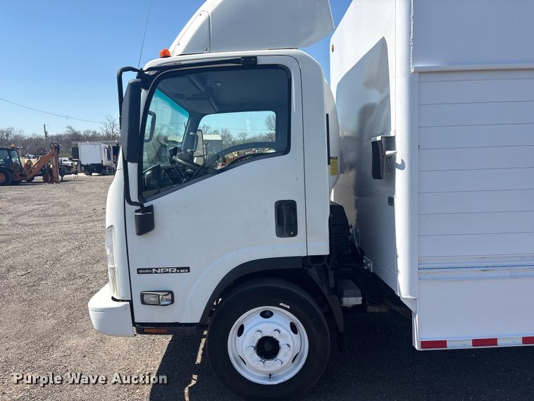 image for item EG8913 2014 Isuzu NPR-HD delivery truck