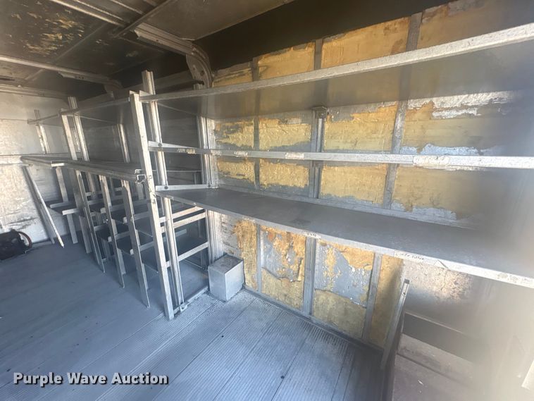 image for item EG8913 2014 Isuzu NPR-HD delivery truck