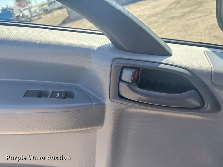 image for item EG8913 2014 Isuzu NPR-HD delivery truck