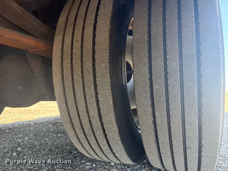 image for item EG8913 2014 Isuzu NPR-HD delivery truck