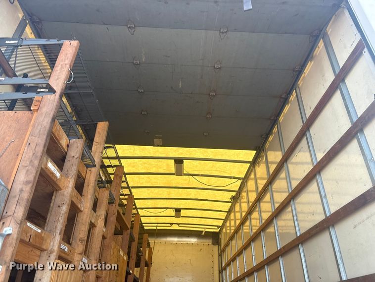 image for item EG8916 2001 International 4700 box truck