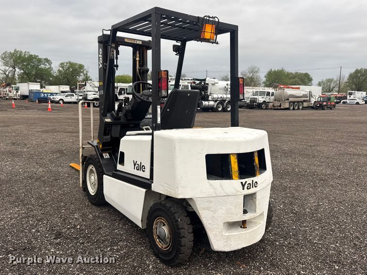 image for item EG8926 2000 Yale GP050RGNUAE084 forklift
