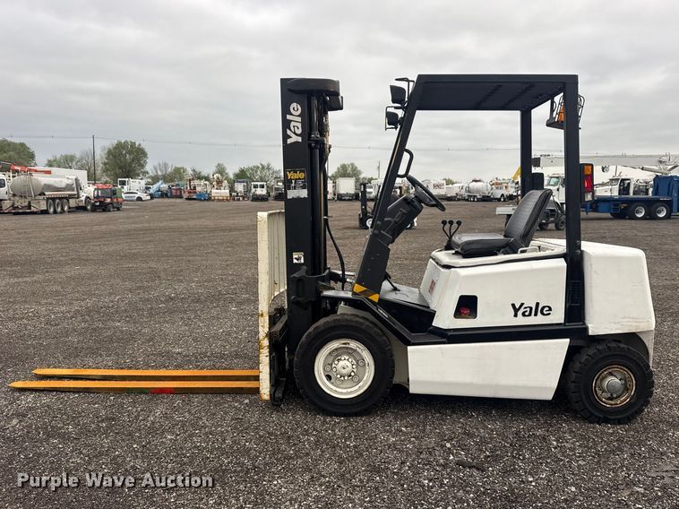 image for item EG8926 2000 Yale GP050RGNUAE084 forklift