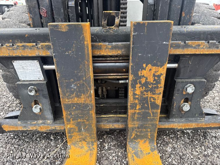 image for item EG8926 2000 Yale GP050RGNUAE084 forklift