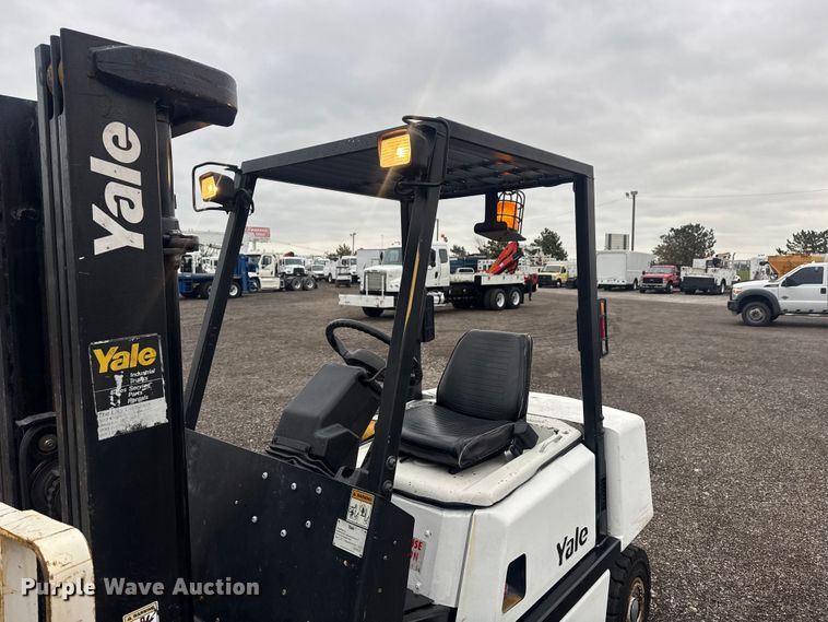image for item EG8926 2000 Yale GP050RGNUAE084 forklift