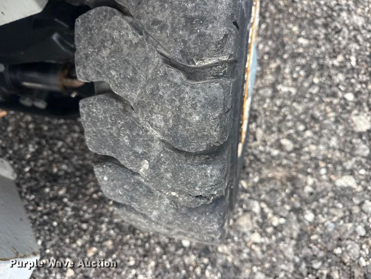 image for item EG8926 2000 Yale GP050RGNUAE084 forklift