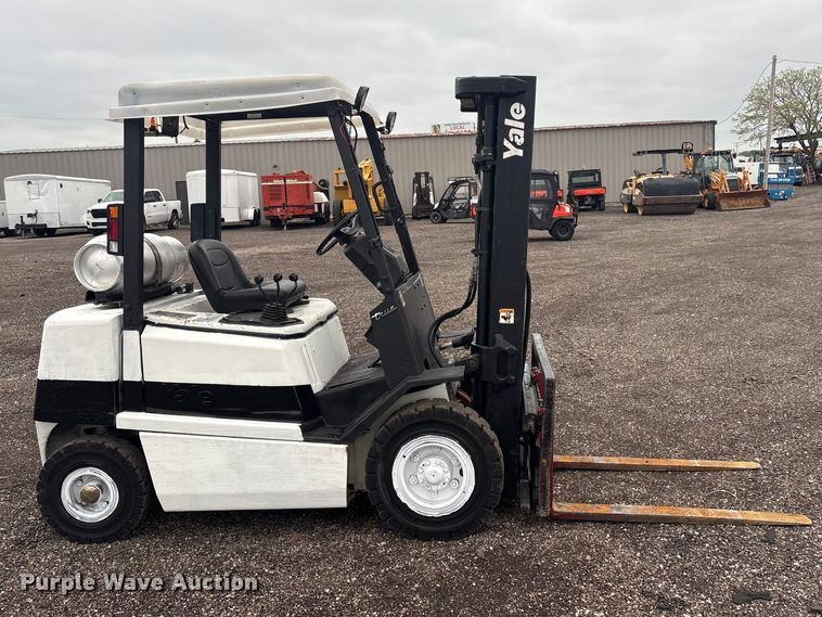 image for item EG8927 1998 Yale GLP050RGNUAE084 forklift