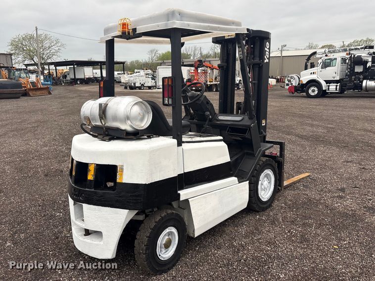 image for item EG8927 1998 Yale GLP050RGNUAE084 forklift