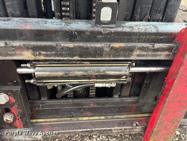 image for item EG8927 1998 Yale GLP050RGNUAE084 forklift