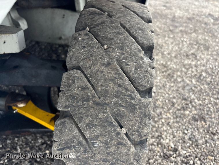 image for item EG8927 1998 Yale GLP050RGNUAE084 forklift