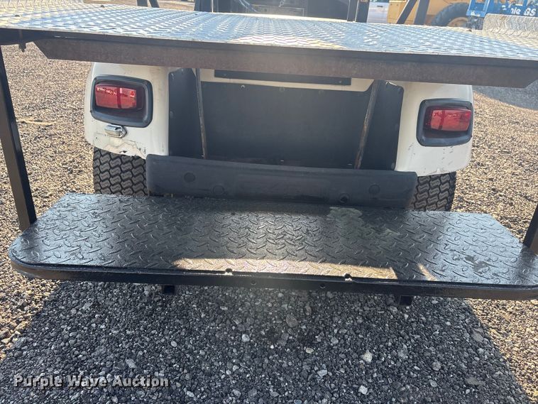 image for item EG8951 2015 EZ Go E103 golf cart