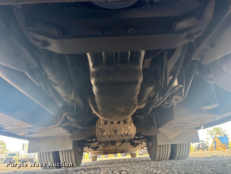 image for item EG8952 2000 Fleetwood-Spartan American Dream RV