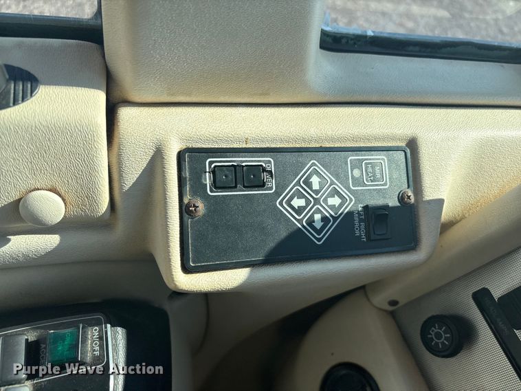 image for item EG8952 2000 Fleetwood-Spartan American Dream RV