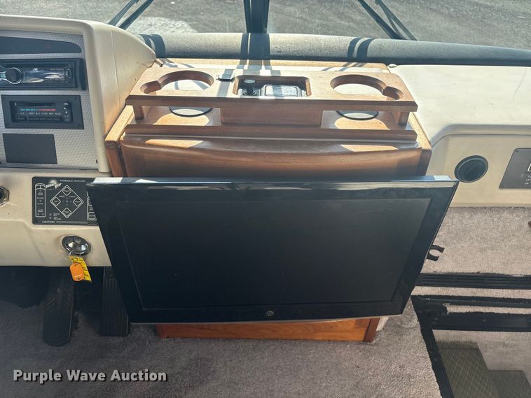 image for item EG8952 2000 Fleetwood-Spartan American Dream RV