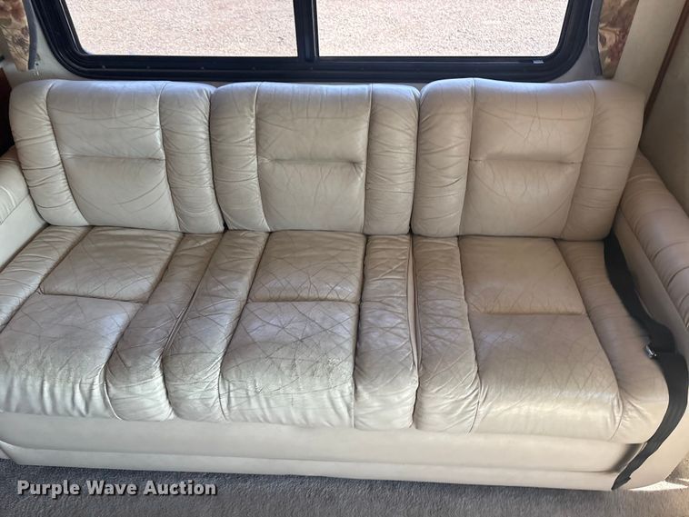 image for item EG8952 2000 Fleetwood-Spartan American Dream RV