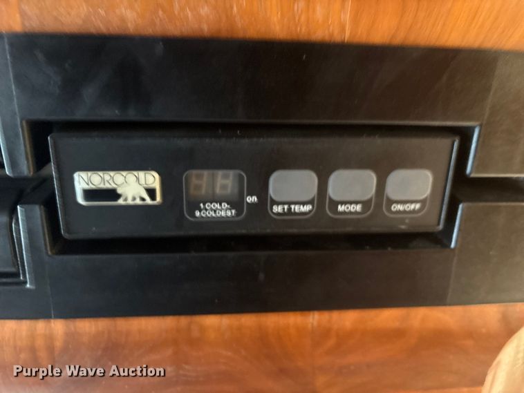 image for item EG8952 2000 Fleetwood-Spartan American Dream RV